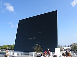 El Space Mirror Memorial en el Kennedy Space Center