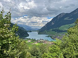 El lago de Lungern en el cantón de Obwalden