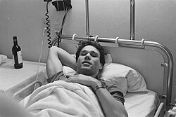 Marco van Basten durante su proceso de recuperación en diciembre de 1986