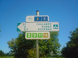 Señalización de la ruta EuroVelo 6 en Saint-Louis, Francia