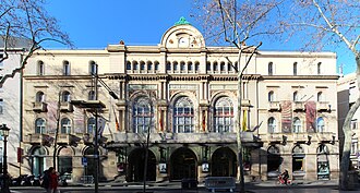 Fachada y entorno del Gran Teatro del Liceo