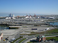 Vista general del puerto marítimo de Calais