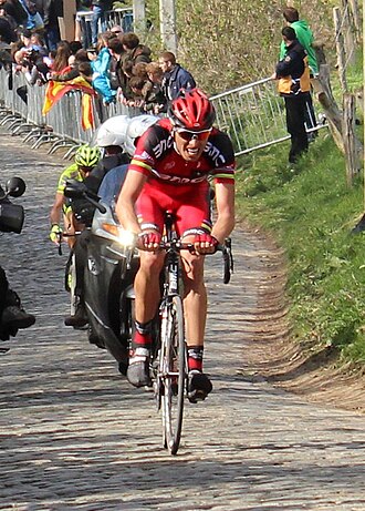 Imagen del pelotón durante el Tour de Flandes 2012
