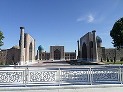 Plaza del Registán en Samarcanda, Uzbekistán