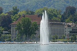Sede central de Swiss Re en el Mythenquai en Zúrich