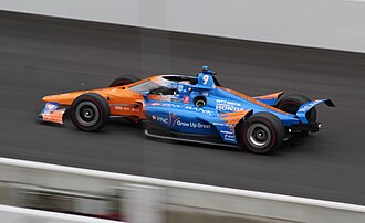 Monoplaza de óvalos conducido por Scott Dixon