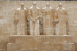 Bloque central con Guillaume Farel, Juan Calvino, Teodoro de Beza y John Knox