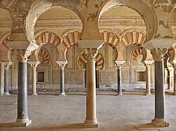 Ruinas del Salón Rico de Madīnat al-Zahrā en Córdoba, destruida durante la Fitna de al-Ándalus.