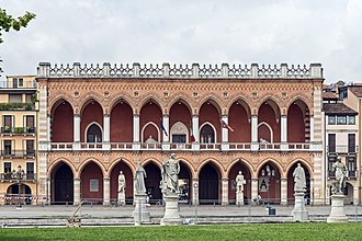 Loggia Amulea frente a Prato della Valle