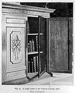 Estanterías de la biblioteca