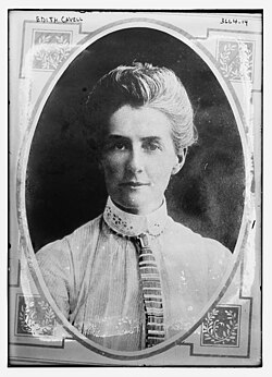 Retrato formal de la enfermera británica Edith Cavell