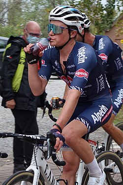 Retrato oficial o imagen de archivo del ciclista Ben Tulett