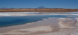 Ojo de mar en el Salar de Arizaro