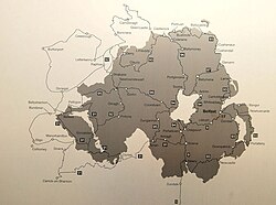 Vía urbana adaptada para el tránsito seguro de ciclistas.