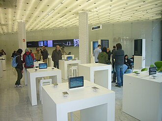 Tienda Movistar en la Plaza de Cataluña de Barcelona