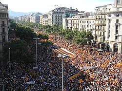 Manifestantes en el Paseo de Gracia durante la Diada de 2012