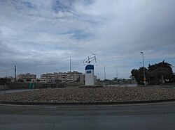Monumento dedicado al ciclista vulnerable en la vía pública