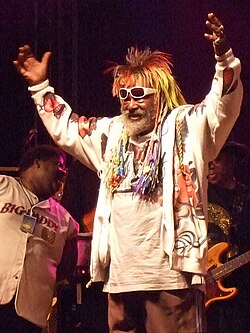George Clinton en un concierto en vivo