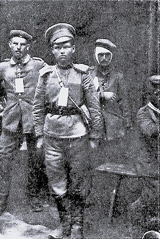 Prisionera rusa herida capturada por tropas alemanas en el frente durante 1915