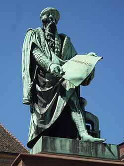 Estatua de Gutenberg en Estrasburgo