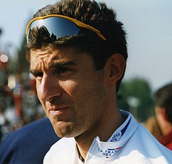 Fotografía de perfil de Andrea Peron