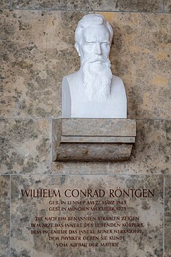 Busto de mármol de Röntgen