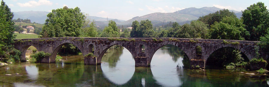 Puente de Porto sobre el río Cávado