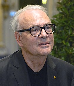 Patrick Modiano durante una conferencia de prensa de la Academia Sueca en Estocolmo