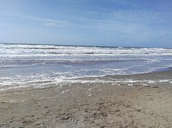 Playa de Las Toninas cerca al parador Gondwana