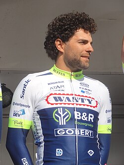 Retrato del ciclista Andrea Pasqualon