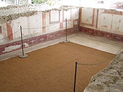 Estancia subterránea abovedada de la Villa de Livia Drusila.