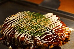 Okonomiyaki tradicional de Osaka