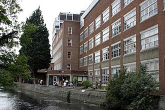 Fotografía histórica de la Universidad de Kingston