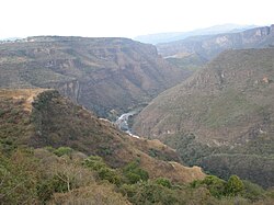 Vista de la Barranca de Huentitán en Jalisco en los límites de la sierra