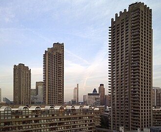 Vista general de las estructuras de hormigón del Barbican Estate