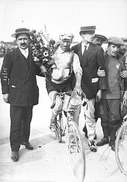 Camillo Bertarelli durante el Tour de Francia de 1913