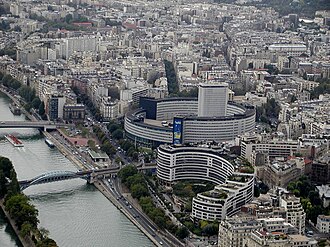 Vista de la Maison de la Radio vista desde la Torre Eiffel