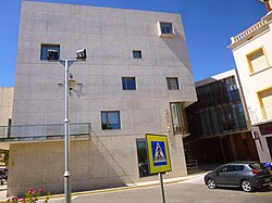 Fachada del edificio del Ayuntamiento de Binéfar