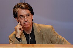 Julián Casanova en una fotografía tomada en el año 2004.