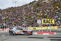 Imagen histórica de un vehículo de rally en competición