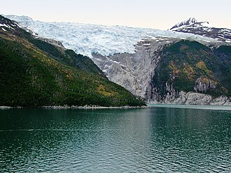 Glaciar Romanche en el Canal Beagle dentro del parque nacional