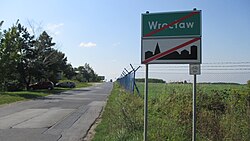 Señalización de la ruta R9 en Wrocław, Polonia