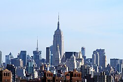 Vista desde el puente de Brooklyn con el Empire State