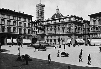 Aspecto general de la Piazza Vittorio Emanuele II entre 1895 y 1900