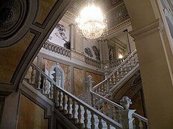 Escalera principal