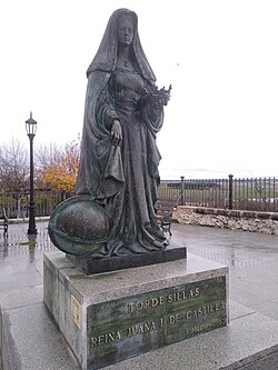 Estatua conmemorativa de Juana I en Tordesillas