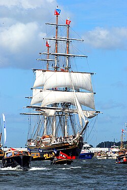 El buque Stad Amsterdam
