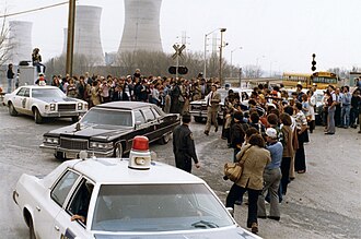 Fotografía del presidente Jimmy Carter abandonando las instalaciones de Three Mile Island en abril de 1979.