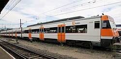 Unidad 447 con imagen de Rodalies de Catalunya