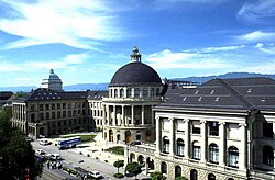 Fotografía histórica del edificio principal de la ETH